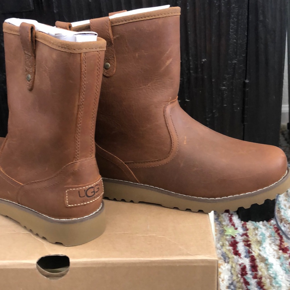 new UGG waterproof Redwood II leather lined boot
